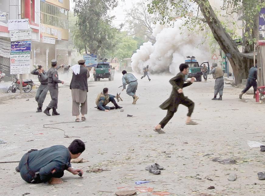 2015 04 18T073955Z 1128670772 GF10000063718 RTRMADP 3 AFGHANISTAN BLAST U10402938804153jaB U10402940244464vqD 384x285LaStampa NAZIONALE 2015 04 18T073955Z 1128670772 GF10000063718 RTRMADP 3 AFGHANISTAN BLAST U10402938804153jaB U10402940244464vqD 384x285LaStampa NAZIONALE 2015 04 18T073955Z 1128670772 GF10000063718 RTRMADP 3 AFGHANISTAN BLAST U10402938804153jaB U10402940244464vqD 384x285LaStampa NAZIONALE